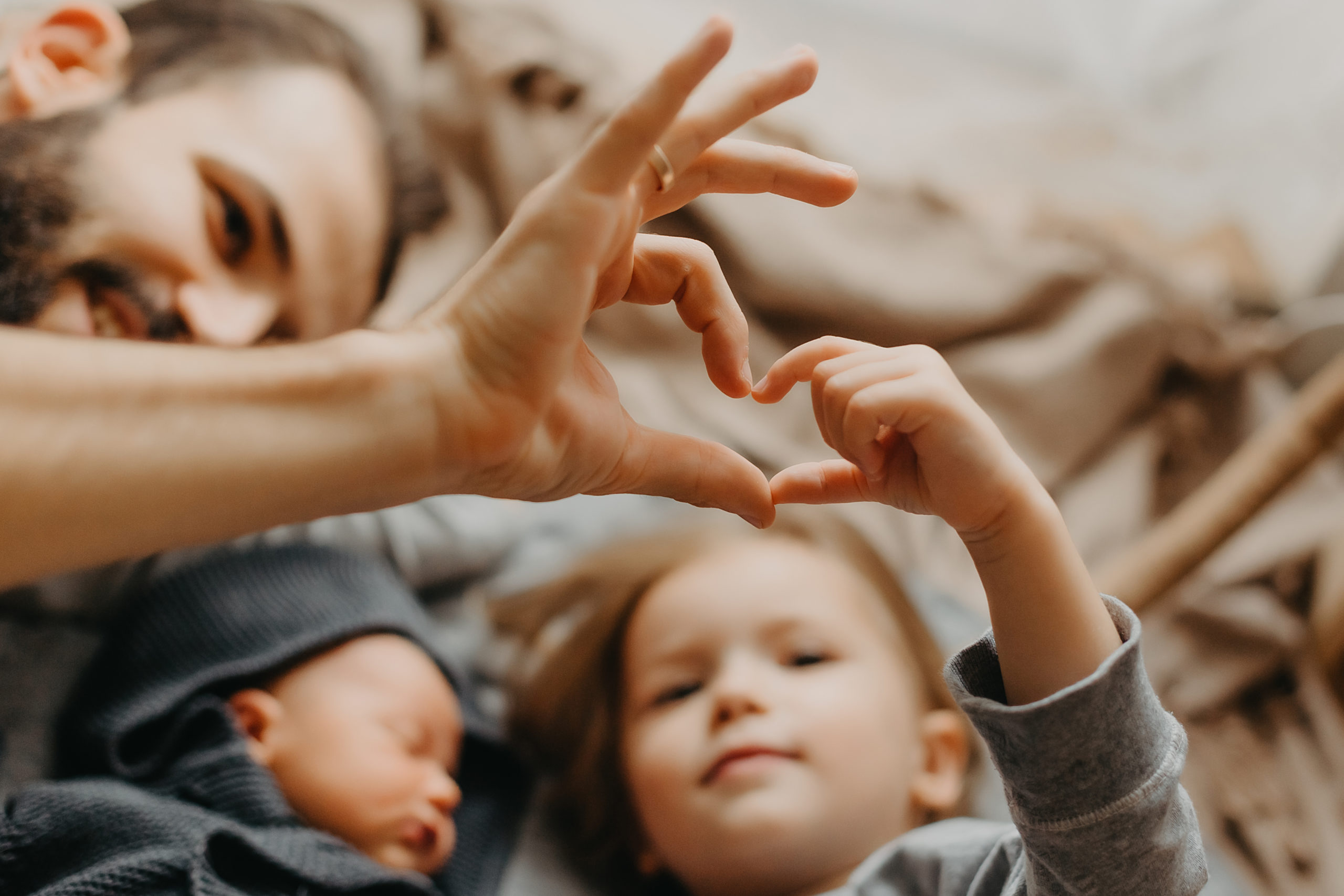 L'influence de la qualité des interactions familiales sur le développement émotionnel du nouveau-né